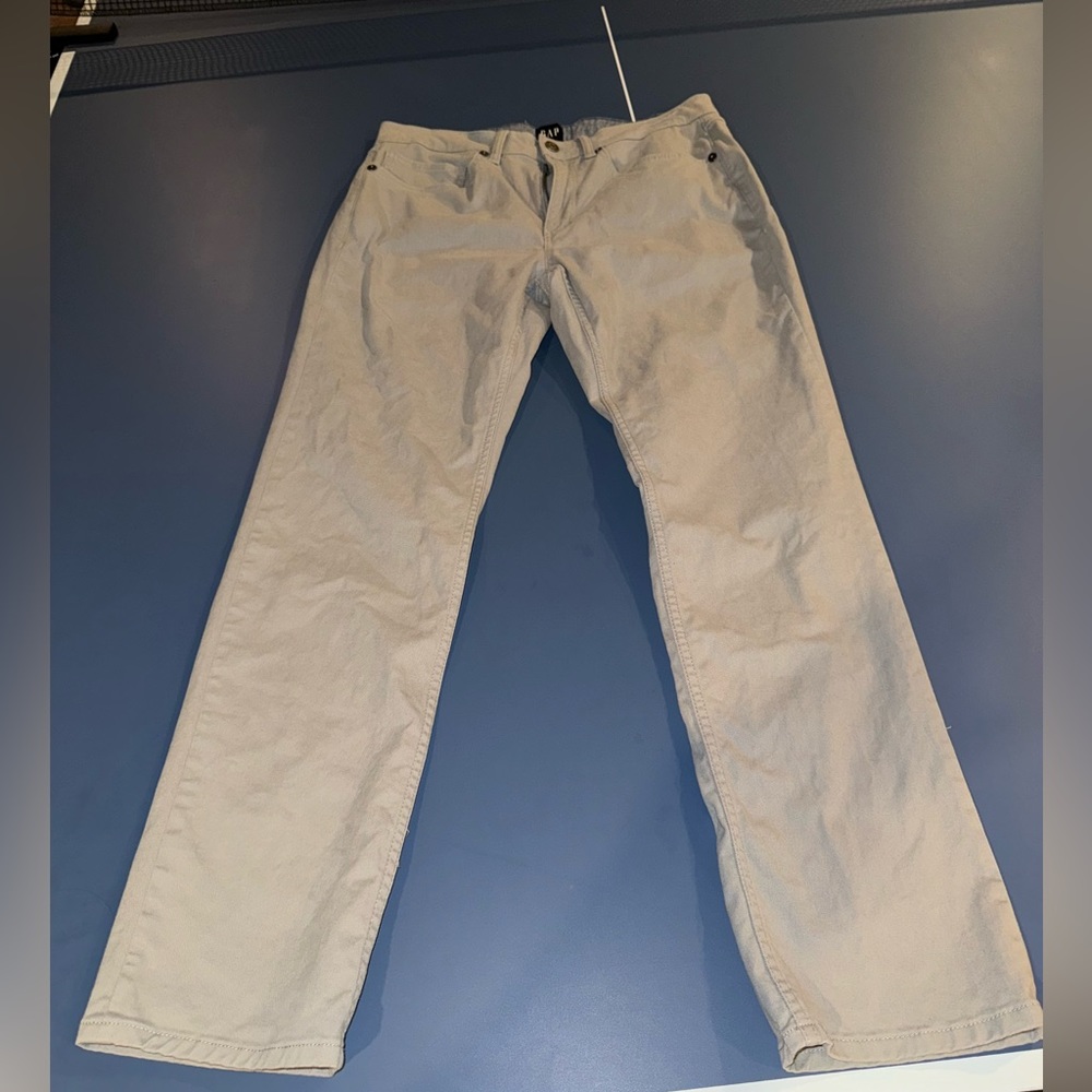 Men’s gap chinos 32x30